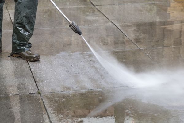 Cost of Concrete Power Washing in Menomonee Falls