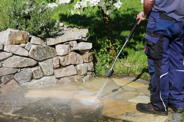 Cost of Stone Pressure Washing in Menomonee Falls