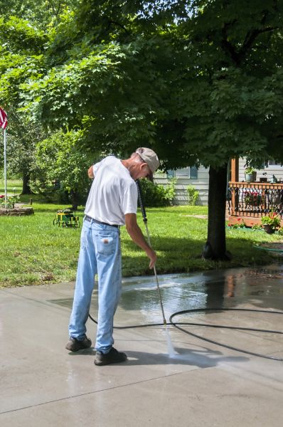 Cost of Driveway Concrete Cleaning in Menomonee Falls